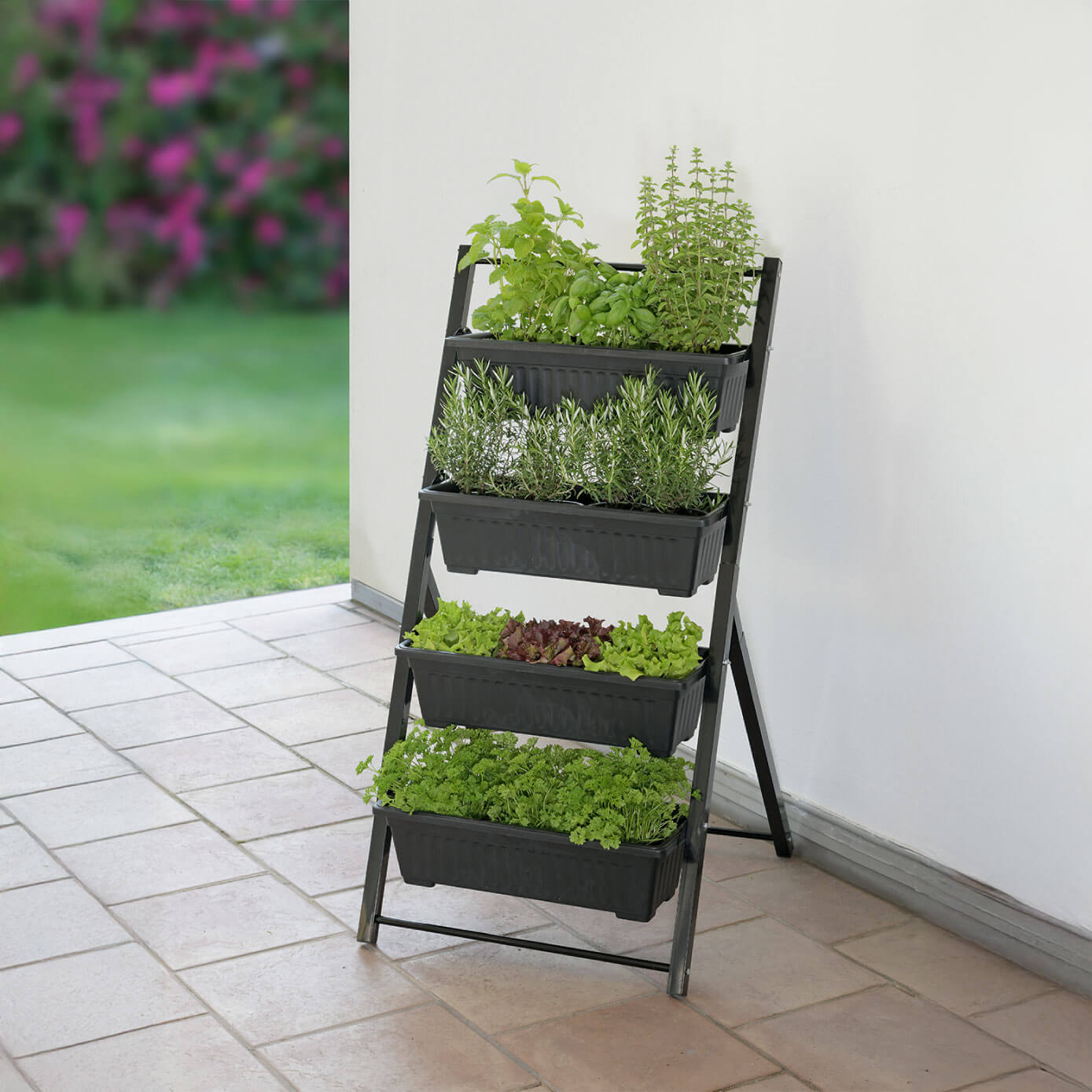 Vertical raised bed 4 tiers