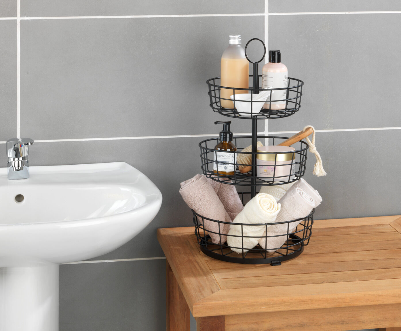 Multi-Korb-Etagère mit 3 Etagen Multi-Korb-Etagère mit 3 Etagen