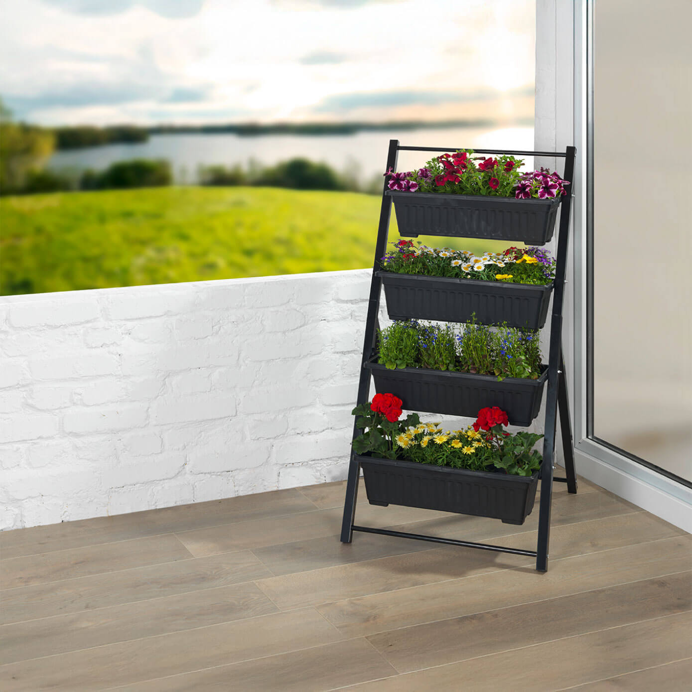 Vertical raised bed 4 tiers